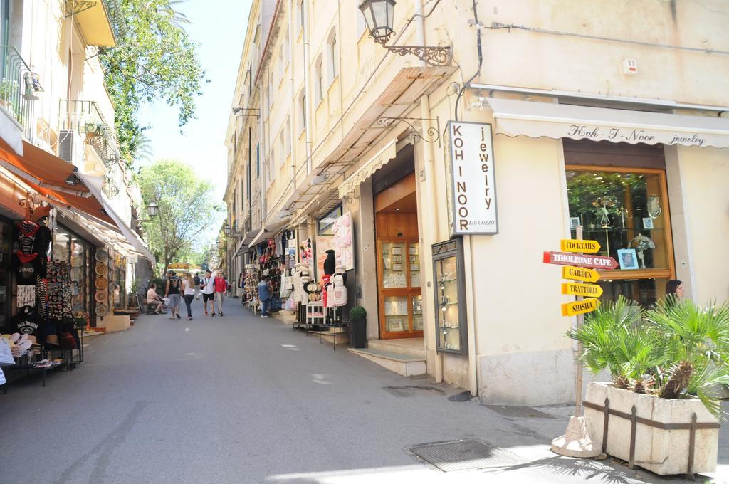 B&B Teatro Greco 39 Таормина Екстериор снимка
