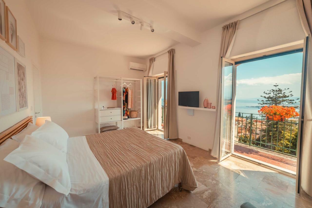 B&B Teatro Greco 39 Таормина Екстериор снимка