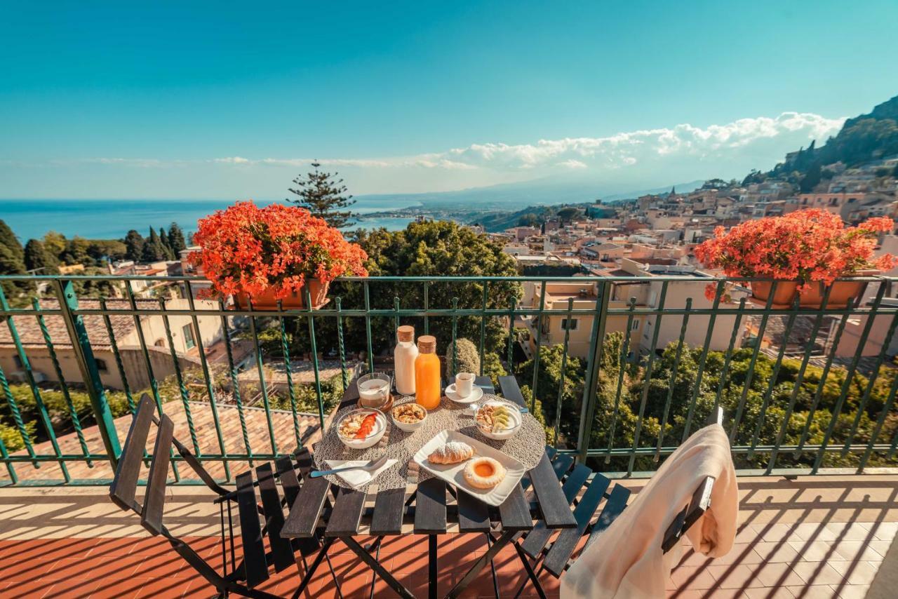 B&B Teatro Greco 39 Таормина Екстериор снимка